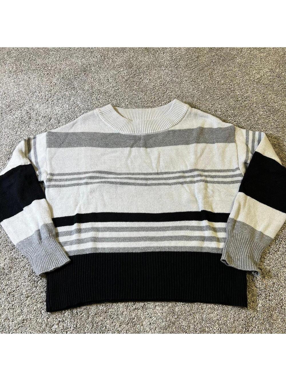 Lucky Brand Women's Stripped Gray Sweater size Small